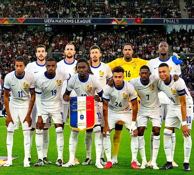 包含法国队凭借良好表现持续升温德国队压力山大的词条