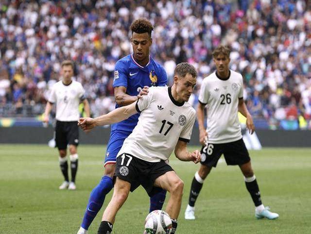 包含法国队凭借良好表现持续升温德国队压力山大的词条