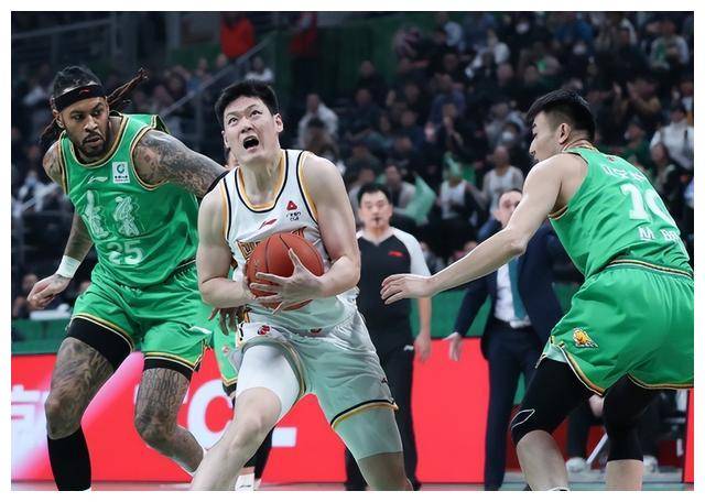 陕西男篮绝地反击，逆袭取胜