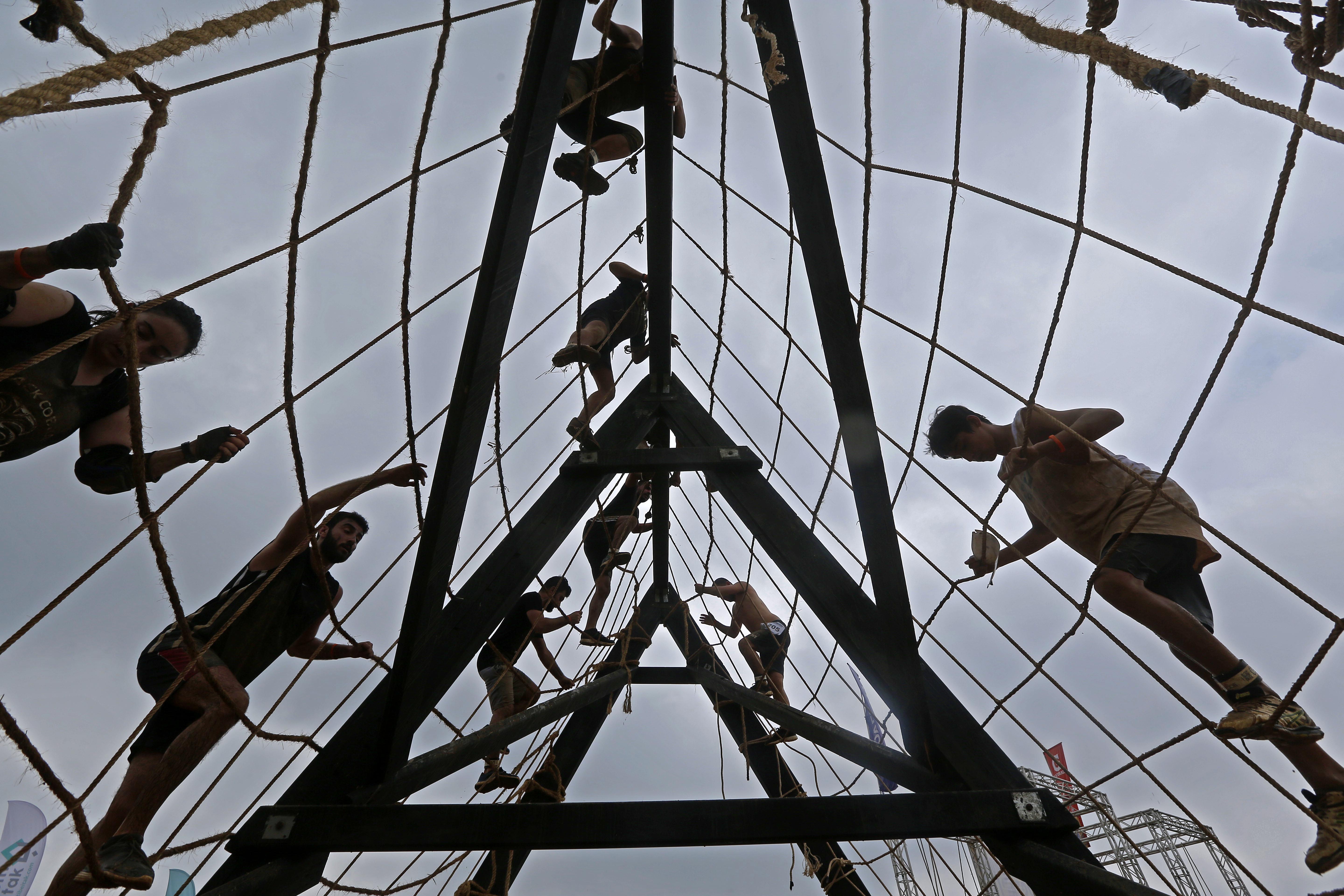 黎巴嫩选手驰骋半决赛，锐不可挡领先