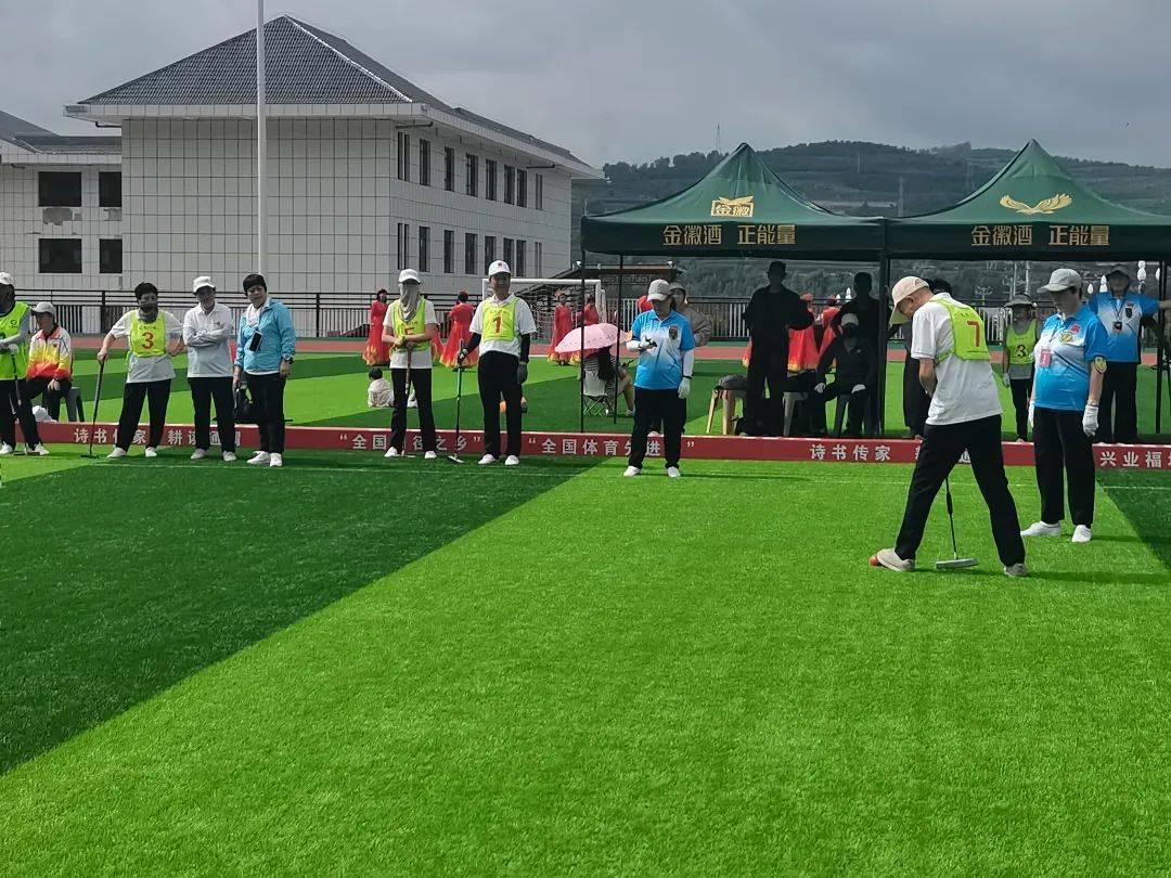 精彩表现令人回味无穷,赛场上好戏连连 精彩表现令人回味无穷,赛场上好戏连连