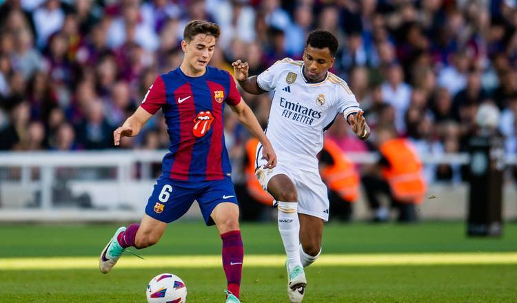 西班牙完胜瓦伦西亚,德利赫特关键制胜 西班牙完胜瓦伦西亚,德利赫特关键制胜