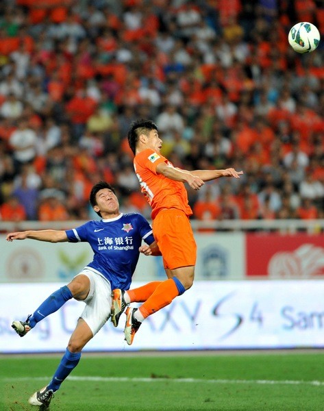 鲁能主场大胜申鑫,卫冕冠军形势明朗的简单介绍 鲁能主场大胜申鑫,卫冕冠军形势明朗的简单介绍