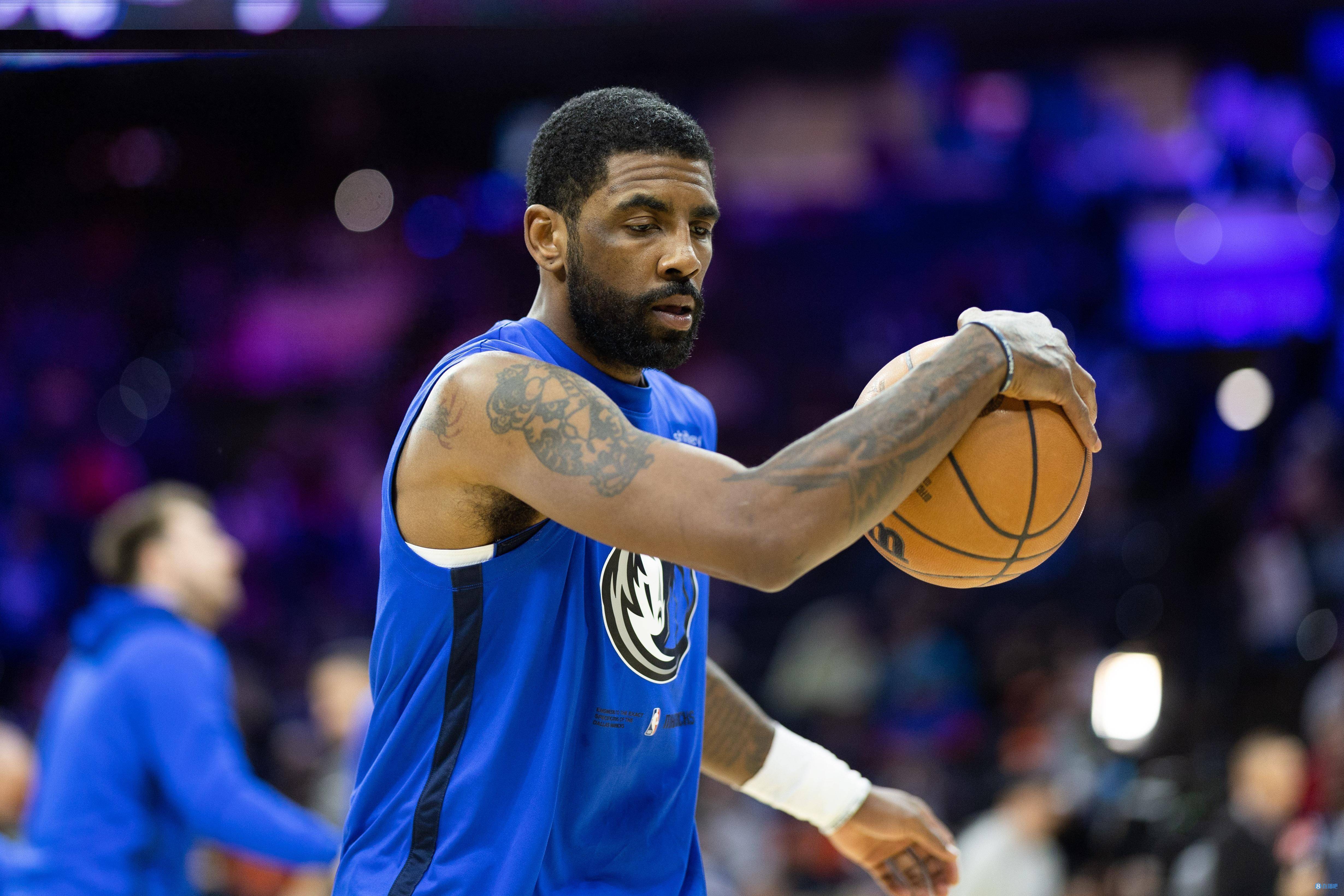 包含独行侠主场击败老鹰，止连败的词条