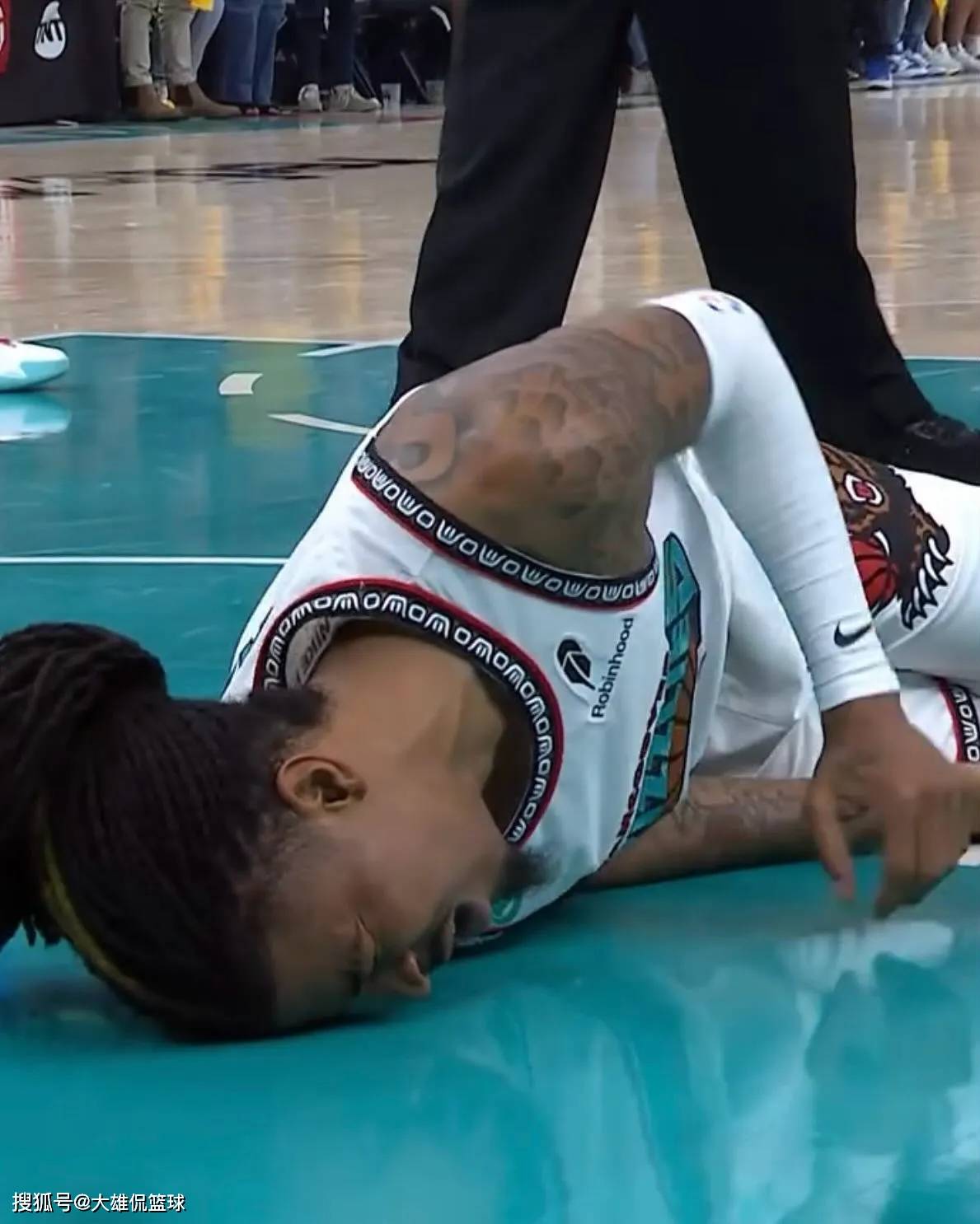 灰熊大胜奇才：莫兰特绝杀领队赢球