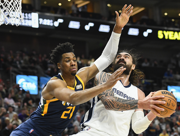 灰熊一路领先战胜爵士,晋级季后赛 灰熊一路领先战胜爵士,晋级季后赛